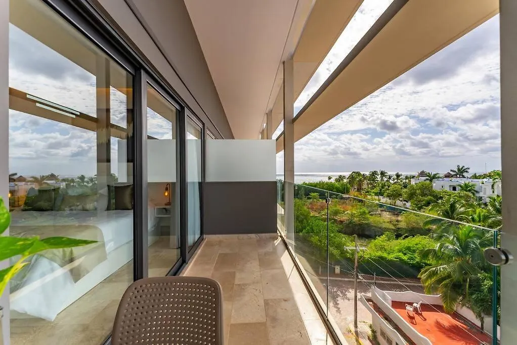 Casa Camaleon Luxury Condominium. Sea Views. Pools Playa del Carmen Apartment