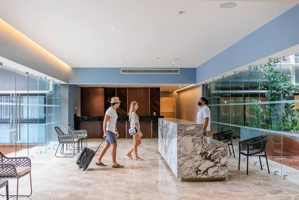 Casa Camaleon Luxury Condominium. Sea Views. Pools Playa del Carmen Apartment