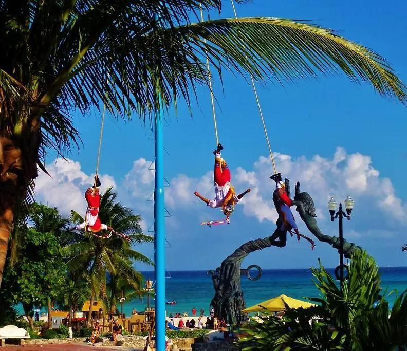 Casa Camaleon Luxury Condominium. Sea Views. Pools Playa del Carmen